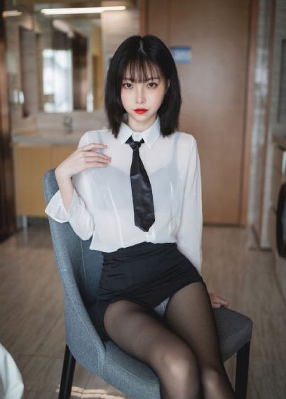 四虎伊人